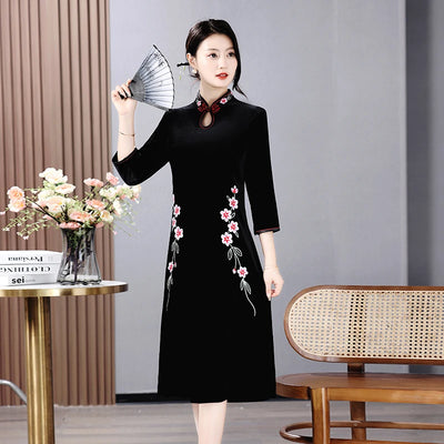 Long Dresses Female Golden Velvet Cheongsam Dress