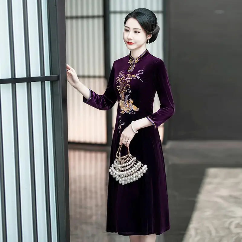 Long Dresses Female Golden Velvet Cheongsam Dress