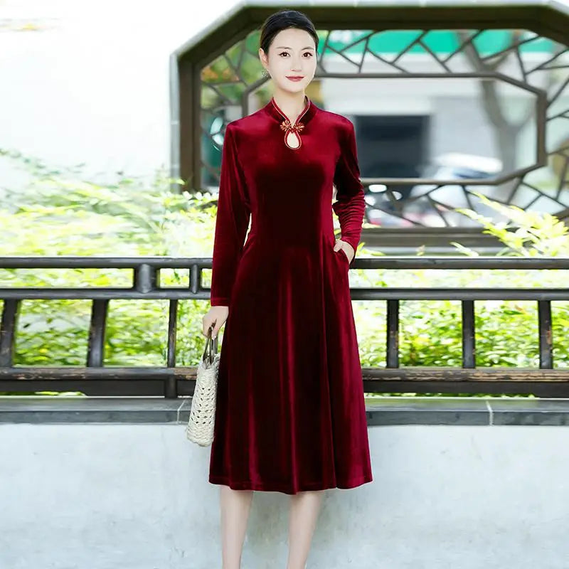 Long Dresses Female Golden Velvet Cheongsam Dress