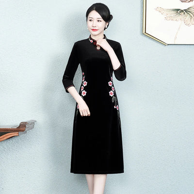 Long Dresses Female Golden Velvet Cheongsam Dress