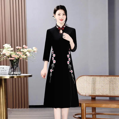 Long Dresses Female Golden Velvet Cheongsam Dress