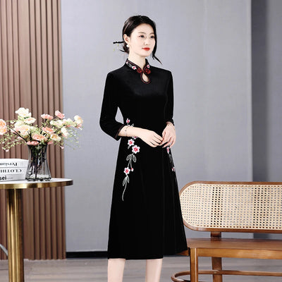 Long Dresses Female Golden Velvet Cheongsam Dress