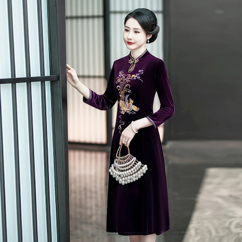 Long Dresses Female Golden Velvet Cheongsam Dress