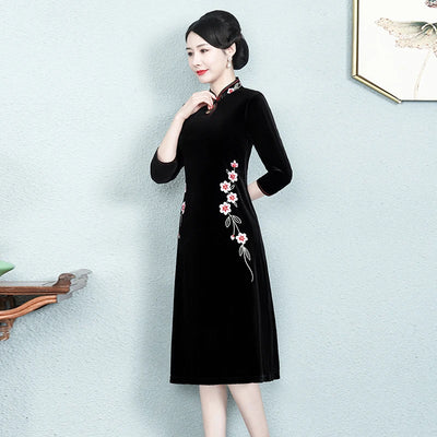 Long Dresses Female Golden Velvet Cheongsam Dress