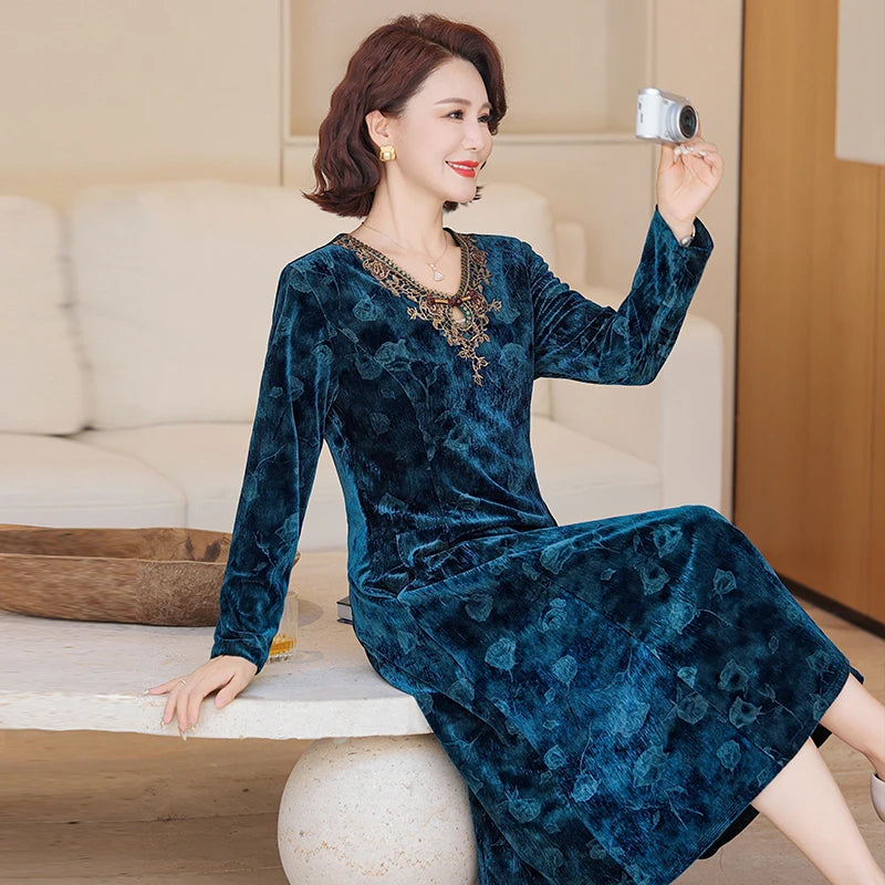 V-Neck Long Sleeve Velvet Dress Women's Meticulous Pocket Mid-Length Gown