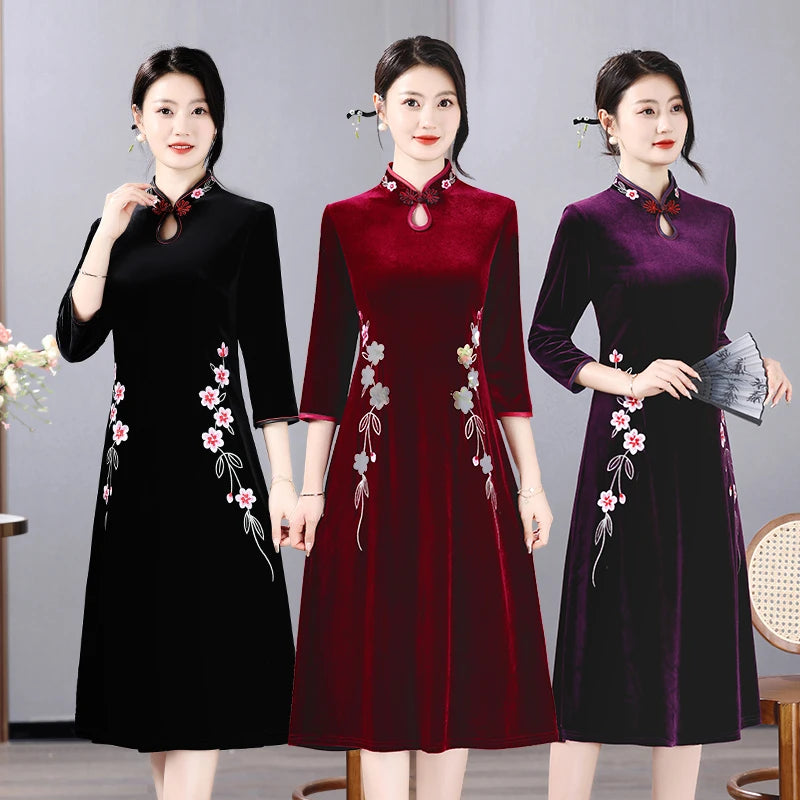 Long Dresses Female Golden Velvet Cheongsam Dress