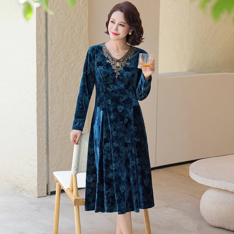 V-Neck Long Sleeve Velvet Dress Women's Meticulous Pocket Mid-Length Gown